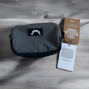 JONES Gray Travel Cosmetic Toiletry Pouch Bag NEW NWT